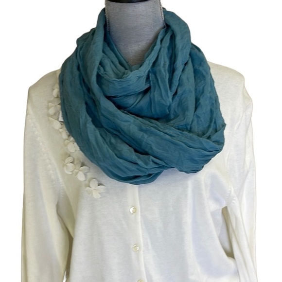 NWT Tahari scarf / wrap - Picture 1 of 5